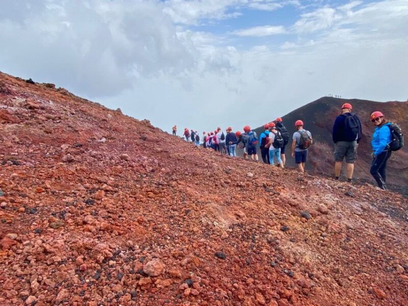 nicolosi-excursion-to-the-etna-craters-at-3000-m