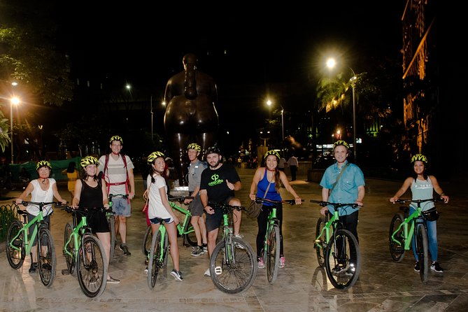 night-bike-tour-in-medellin-typical-snacks-beer-and-spectacular-viewpoints