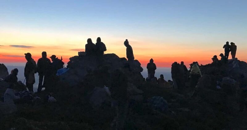 Night hike with guide to enjoy Marão mountain sunrise - Price and Value