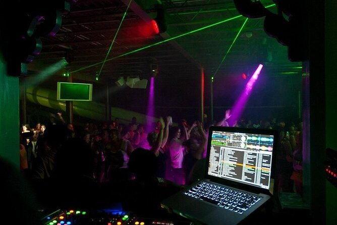 night-life-in-montego-bayclubbing-i-pier-1-27-27lounge-i-taboo