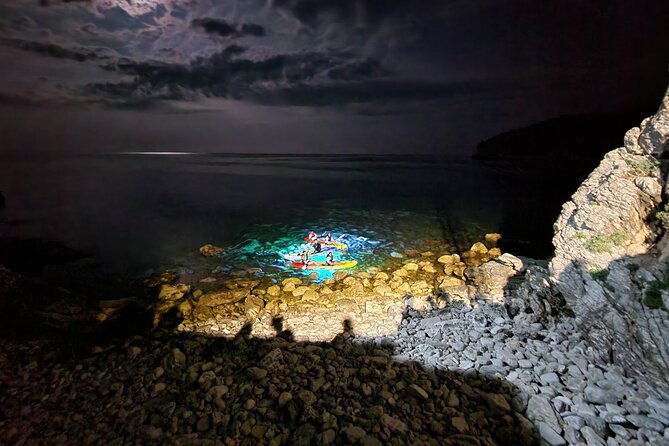 night-lights-kayak-adventure-2