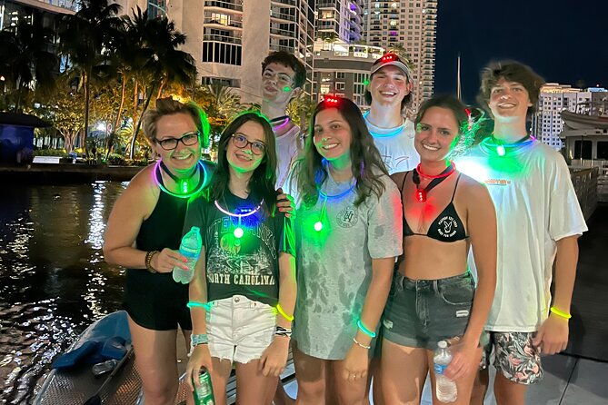 night-on-paddleboard-under-the-lights-experience-in-fort-lauderdale
