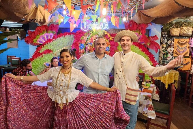 night-out-experience-360-panoramic-views-folklore-show-2