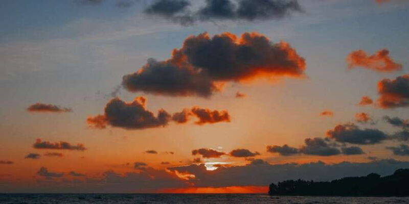 night-snorkeling-in-mirissa