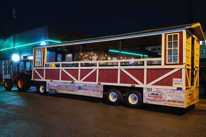 night-time-hayride-sightseeing-tractor-tour-of-nashville