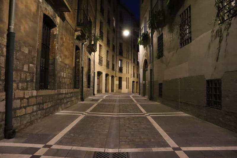 Night-Time Tour Legends and Mysteries of Pamplona - What to Expect from the Night-Time Tour Legends and Mysteries of Pamplona