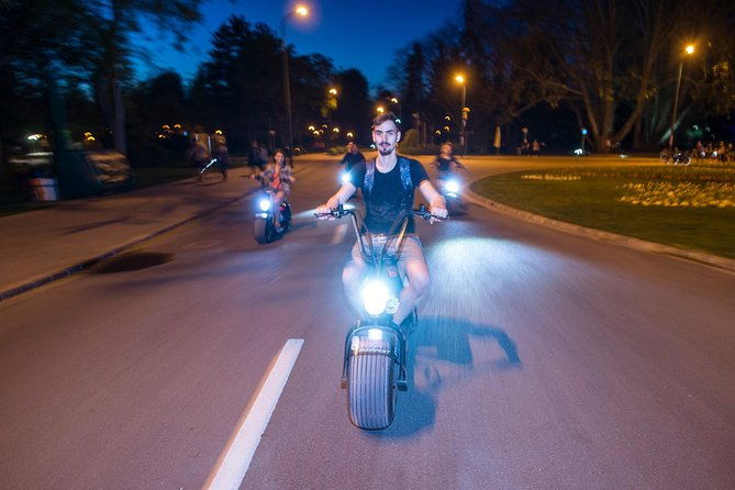 night-tour-in-budapest-on-monsteroller-e-scooter