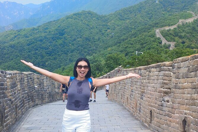 Night tour of Mutianyu Great Wall with English Speaking Driver - A Closer Look at the Night Tour Experience