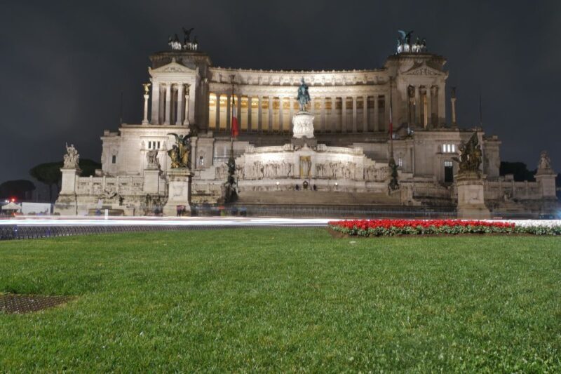 Night tour of Rome - 2.5 hrs walking under the Roman sky - The Experience: What You Can Expect