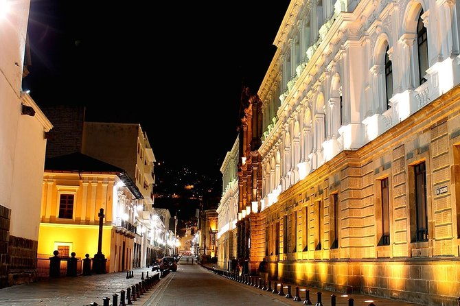 night-tour-of-urban-legends-in-quito