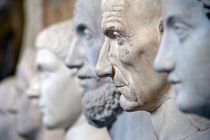 night-tour-of-vatican-museum-sistine-chapel-with-dinner