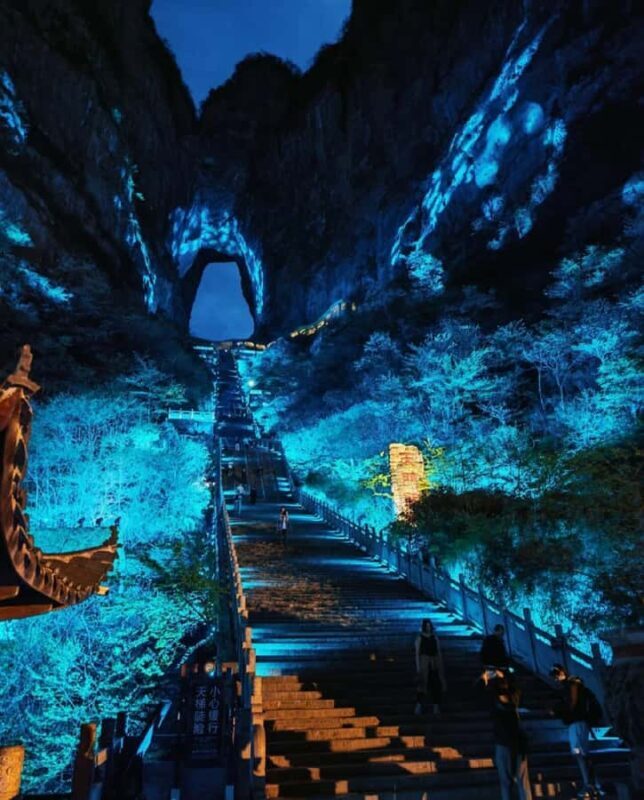 Night Tour to Tianmen Mountain :Skywalk & City Lights - Key Points