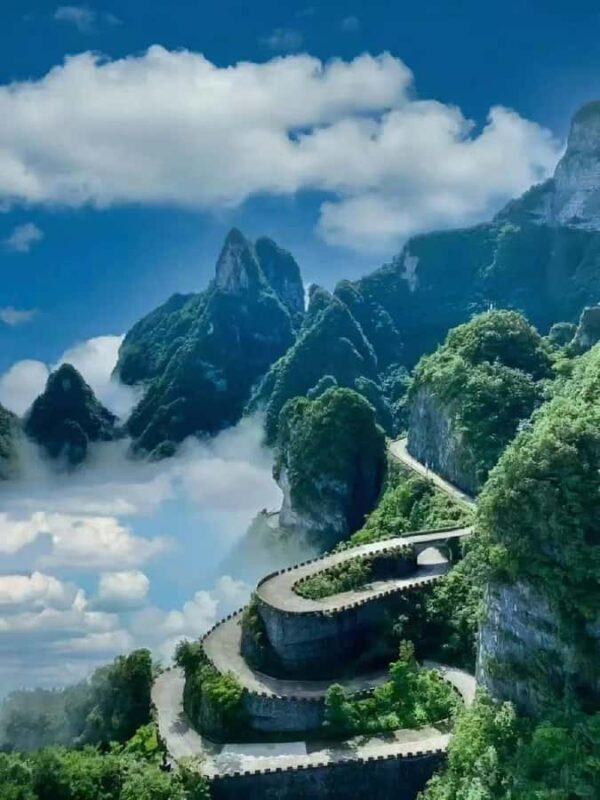 Night Tour to Tianmen Mountain :Skywalk & City Lights - The Highlights: Why You Might Love This Tour