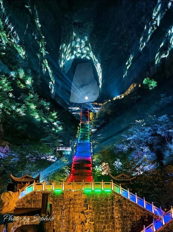Night Tour to Tianmen Mountain :Skywalk & City Lights - The Evening Begins: From Sunset to Starlight on Tianmen Mountain