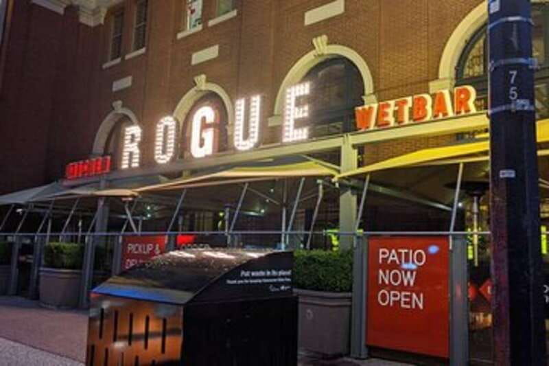 night-vancouver-musicbarsclubs-casino