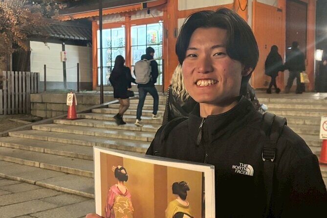 Night Walk in Gion and Geisha District with Local Students - Who Will This Tour Suit Best?