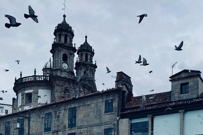 night-walking-tour-of-pontevedra