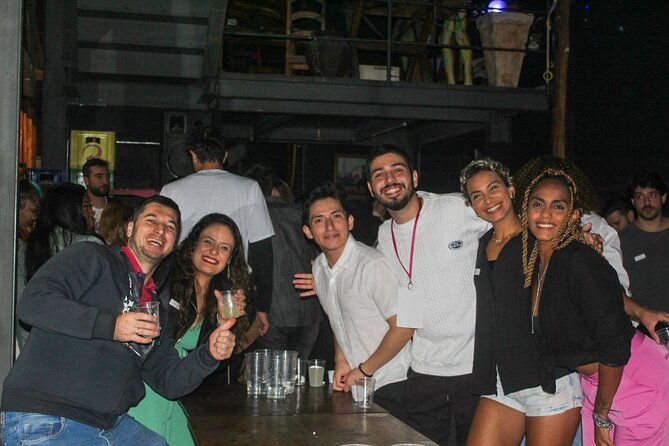 night-walking-tour-through-the-bars-of-the-augusta-street