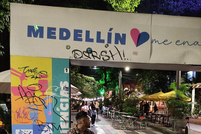 nightlife-party-tour-medellin