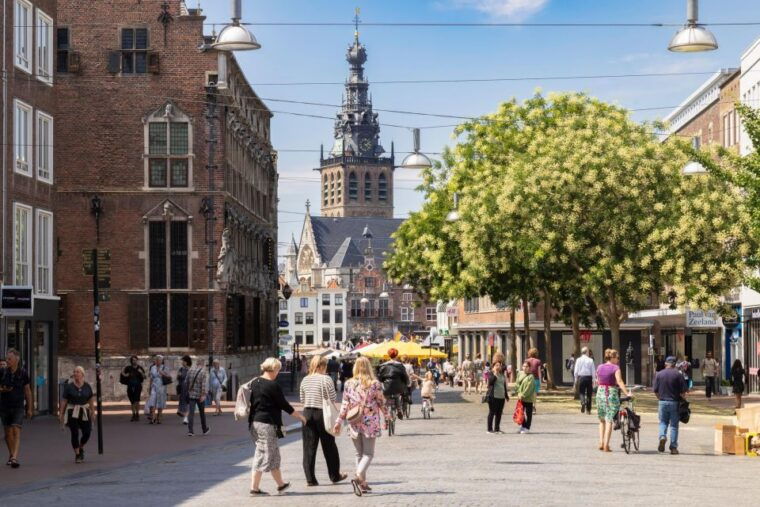 nijmegen-in-1-day-walking-tour-with-digital-guide