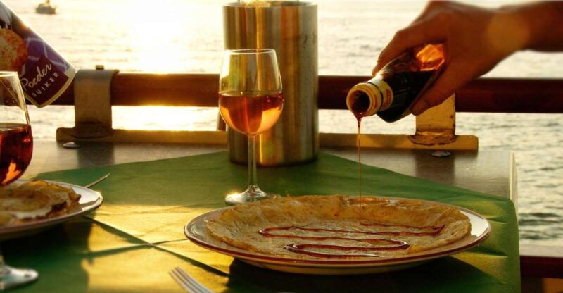 nijmegen-river-cruise-with-all-you-can-eat-dutch-pancakes