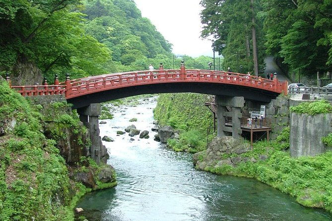 nikko-tour-from-to-tokyo-tochigi-2-12-guests