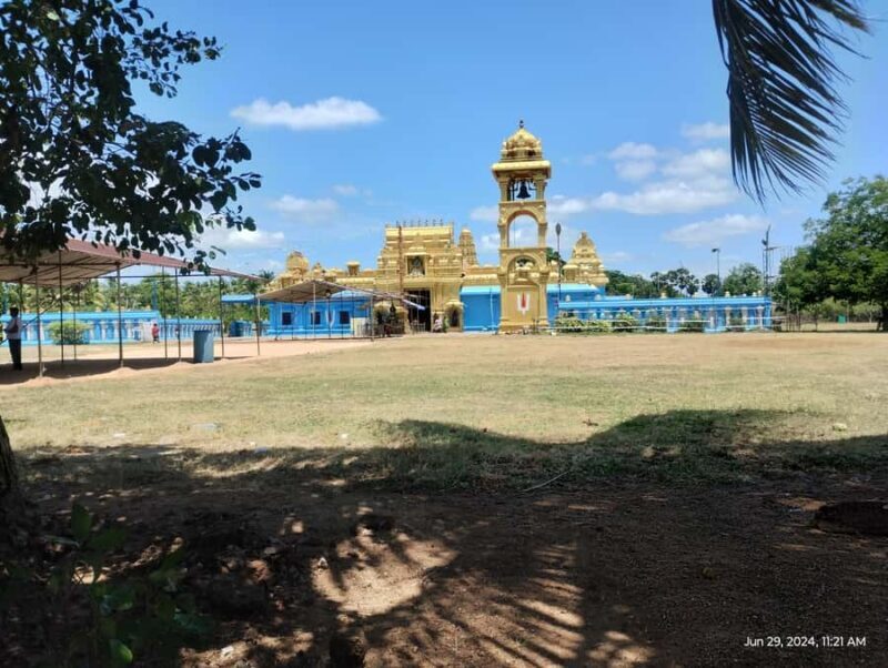 Nilaveli: Trinco City tour by Tuk Tuk - Transportation & Group Dynamics