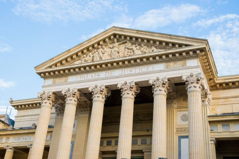 nimes-private-walking-tour-of-the-historical-center