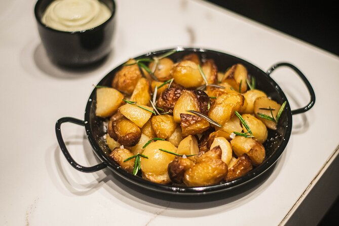 nina-sorrento-cooking-class-food-music-and-free-wine