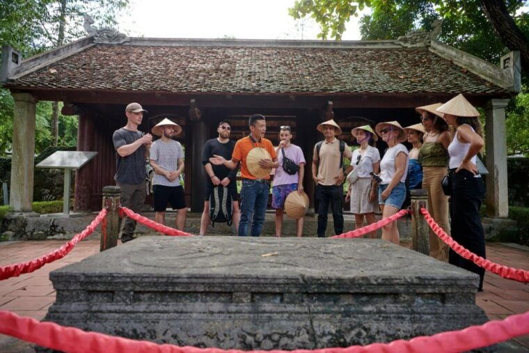 ninh-binh-1-dayhoalu-tam-coc-mua-cavebuffet-lunchlimo-bus