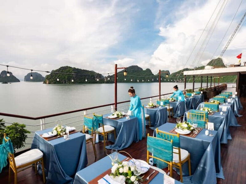 Ninh Binh: 3-Day Lan Ha Bay Luxury Cruise with Activities - Group Size & Atmosphere