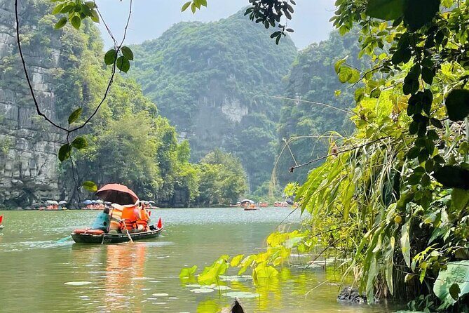 Ninh Binh Adventure: Trang An/Tam Coc Boat Ride & Mua Cave Hike - What Makes This Tour Stand Out?
