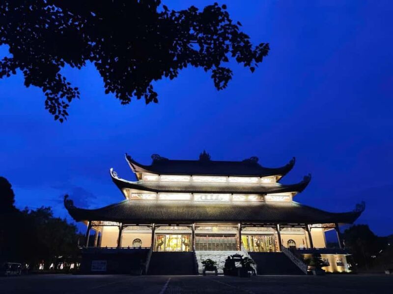 Ninh Binh: Bai Dinh Pagoda Night Tour with Dinner - Key Points