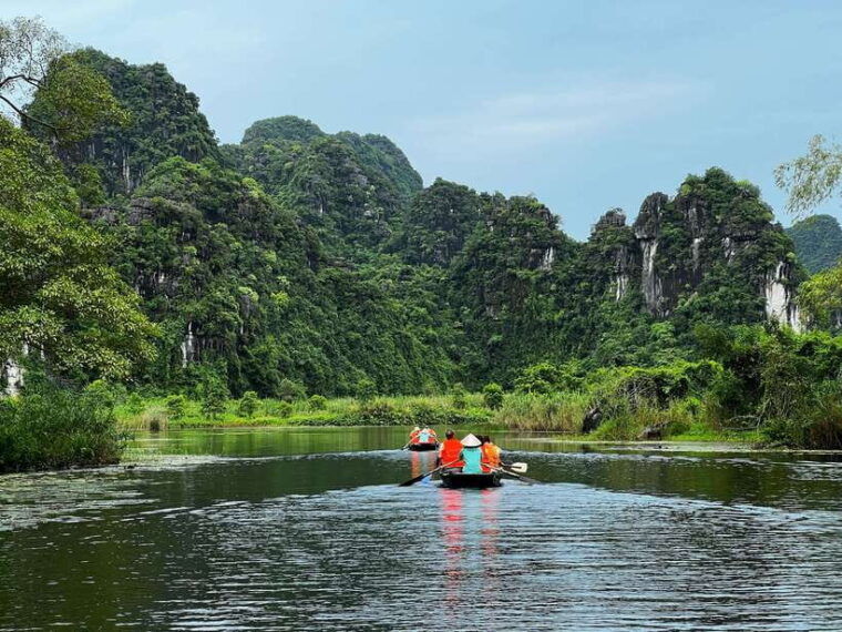 ninh-binh-bai-dinh-trang-an-mua-cave-day-tour-from-ha-noi