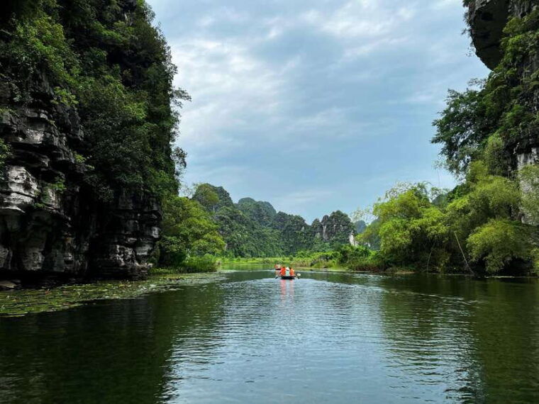 ninh-binh-bai-dinh-trang-an-mua-cave-day-tour-from-ha-noi