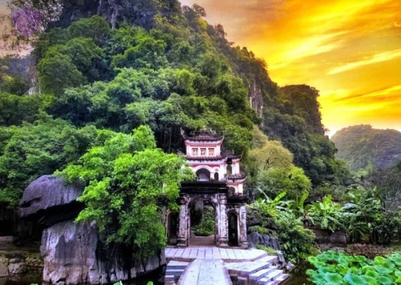 Ninh Binh: Bich Dong, Hoa Lu, Trang An, & Mua Cave Tour - The Itinerary Breakdown - What to Expect from Start to Finish