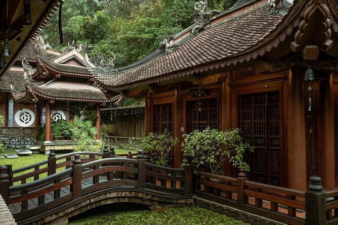 Ninh Binh Day Tour: Dia Tang Phi Lai, Cay Thi Pagoda & Trang An - Exploring the Itinerary in Detail