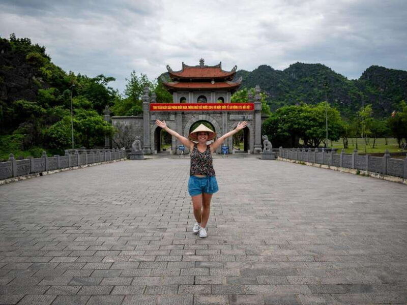 ninh-binh-day-tour-from-hanoi-hoa-lu-trang-an-and-mua-cave