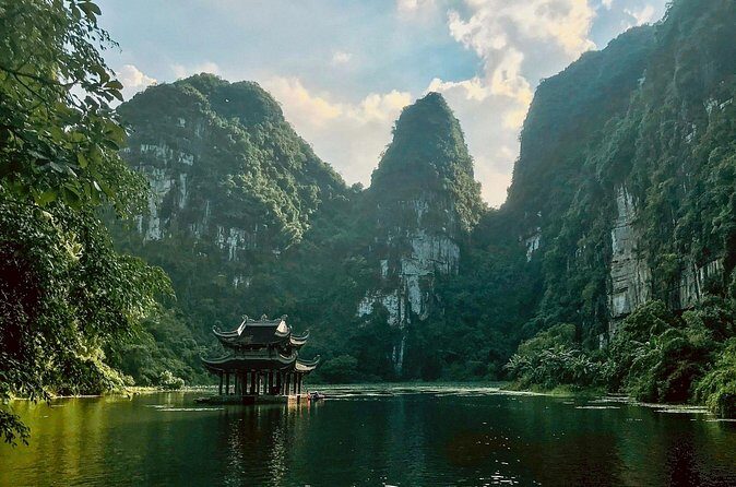 Ninh Binh Day Tour from Hanoi: Hoa Lu Trang An and Mua Caves - Who This Tour Is Best For