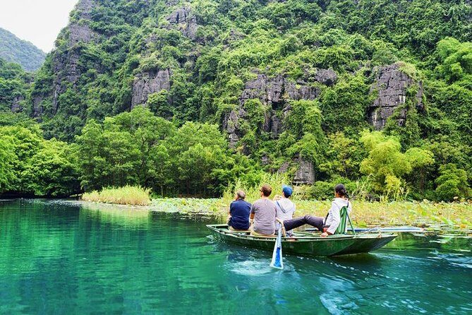 Ninh Binh day trip: Bai Dinh Pagoda - Trang An boat trip - Mua Cave view point - Final Thoughts