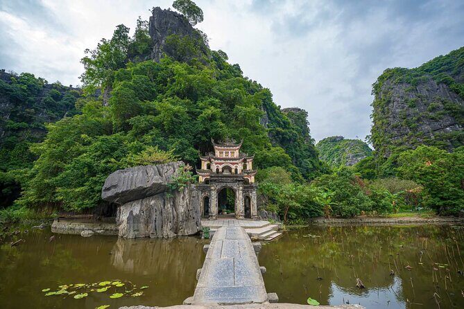 Ninh Binh Deluxe Day Tour (Hoa Lu, Tam Coc & Mua Cave) - Practical Details and Tips