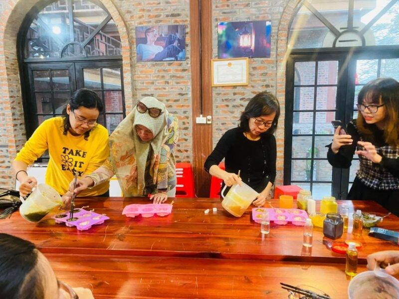 ninh-binh-experience-herbal-bath-making-herbal-soap