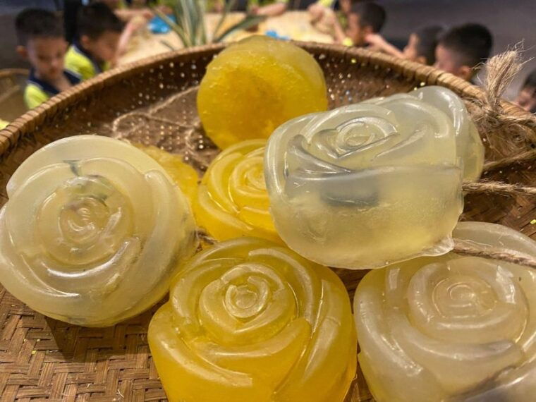 ninh-binh-experience-herbal-bath-making-herbal-soap