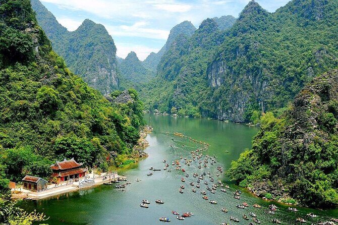 Ninh Binh Full Day Tour to Hoa Lu Tam Coc - Exploring Vietnam’s Hidden Gem: The Ninh Binh Full Day Tour to Hoa Lu and Tam Coc