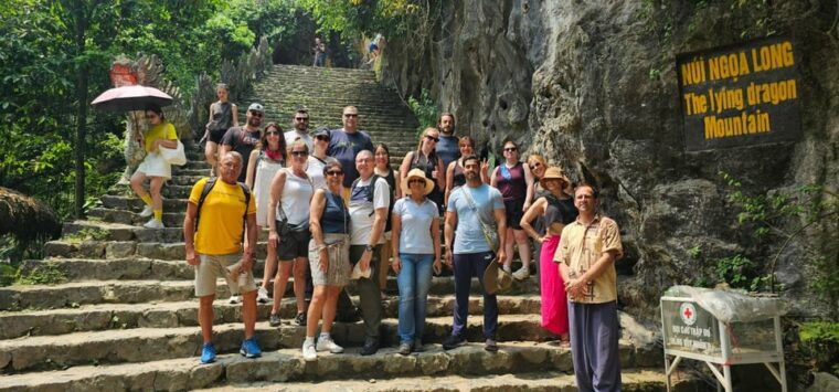 ninh-binh-full-day-trip-hoa-lu-trang-an-mua-cave