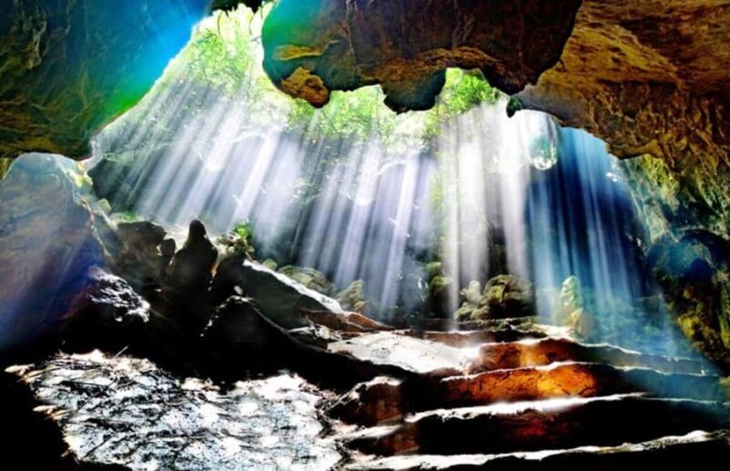 Ninh Binh: Galaxy Cave, Hoa Lu, Mua Cave & Bich Dong Tour - Climbing Mua Cave for Panoramic Views