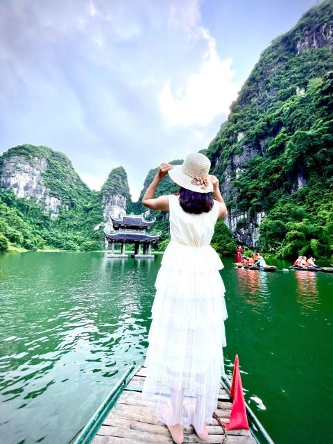 Ninh Binh Group tour : Hoa Lu Tam Coc Mua Caves by Limousine - The Full Experience: What to Expect