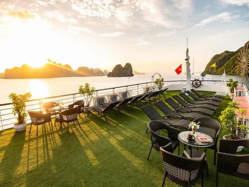 Ninh Binh: Halong Bay Day Cruise With Meal & Drop in Hanoi - Exploring Halong’s Natural Wonders