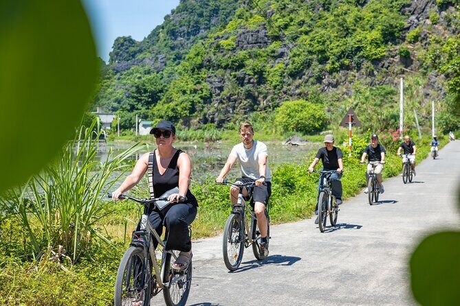 Ninh Binh Highlights Tour - Hoa Lu, Trang An And Mua Cave - First Impressions: A Well-Organized Day Trip