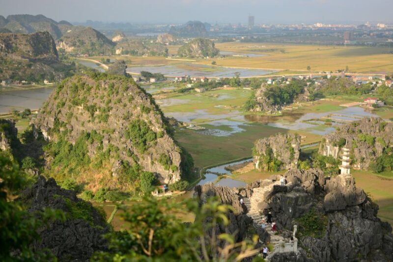 Ninh Binh: Hoa Lu, Mua Cave, and Trang An Tour and Boat Ride - Cruising through Trang An: Nature and Adventure